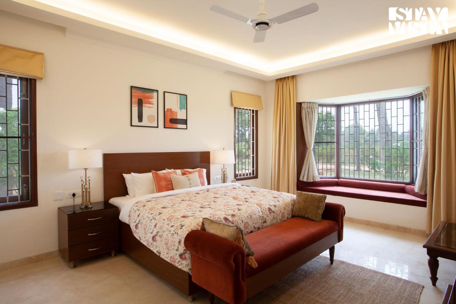 Stayvista At Silver Oak Farm - Breakfast Included Bangalore Extérieur photo