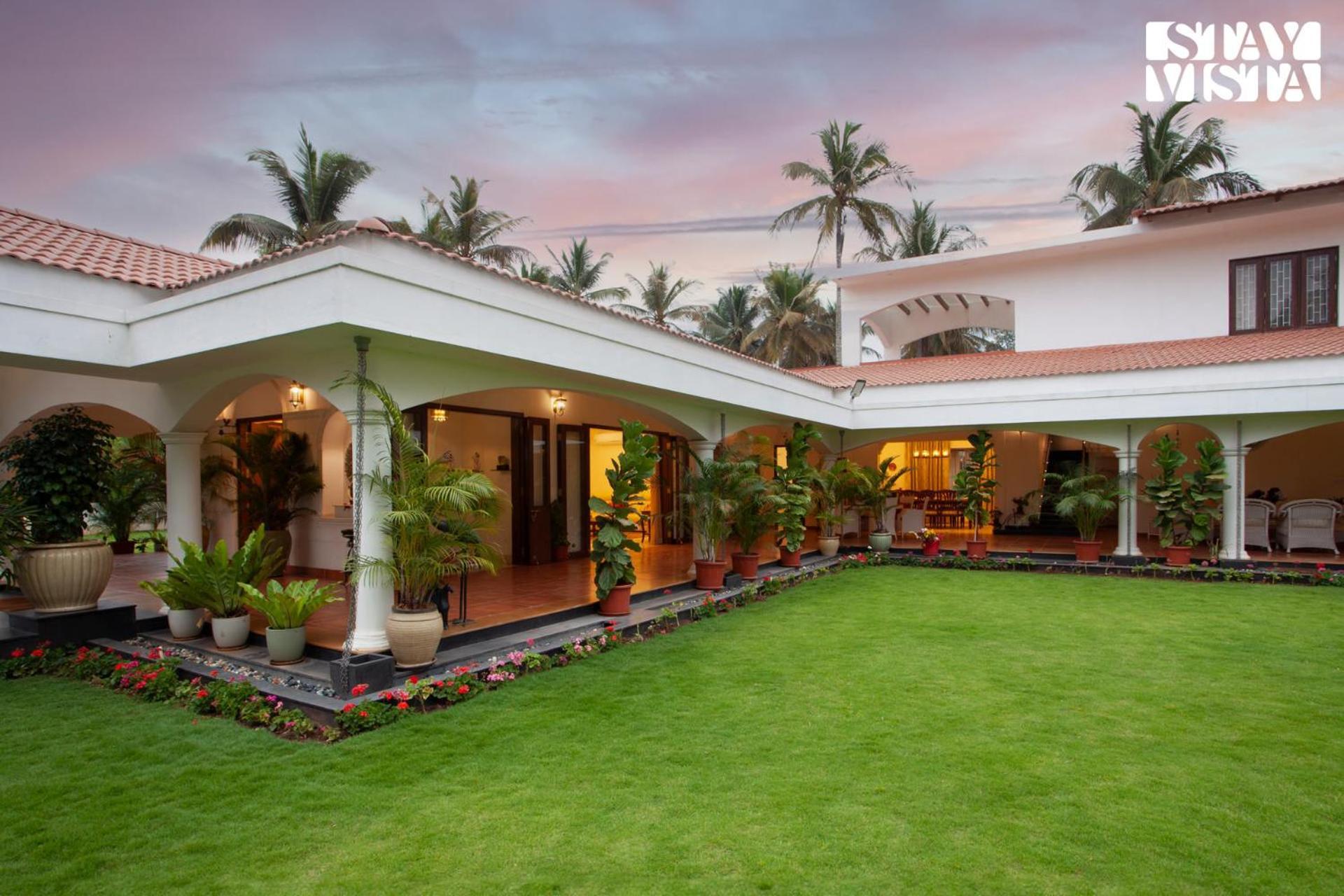 Stayvista At Silver Oak Farm - Breakfast Included Bangalore Extérieur photo